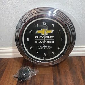 Chevrolet Silverado Texas Edition LED Wall Clock – Black | NWT